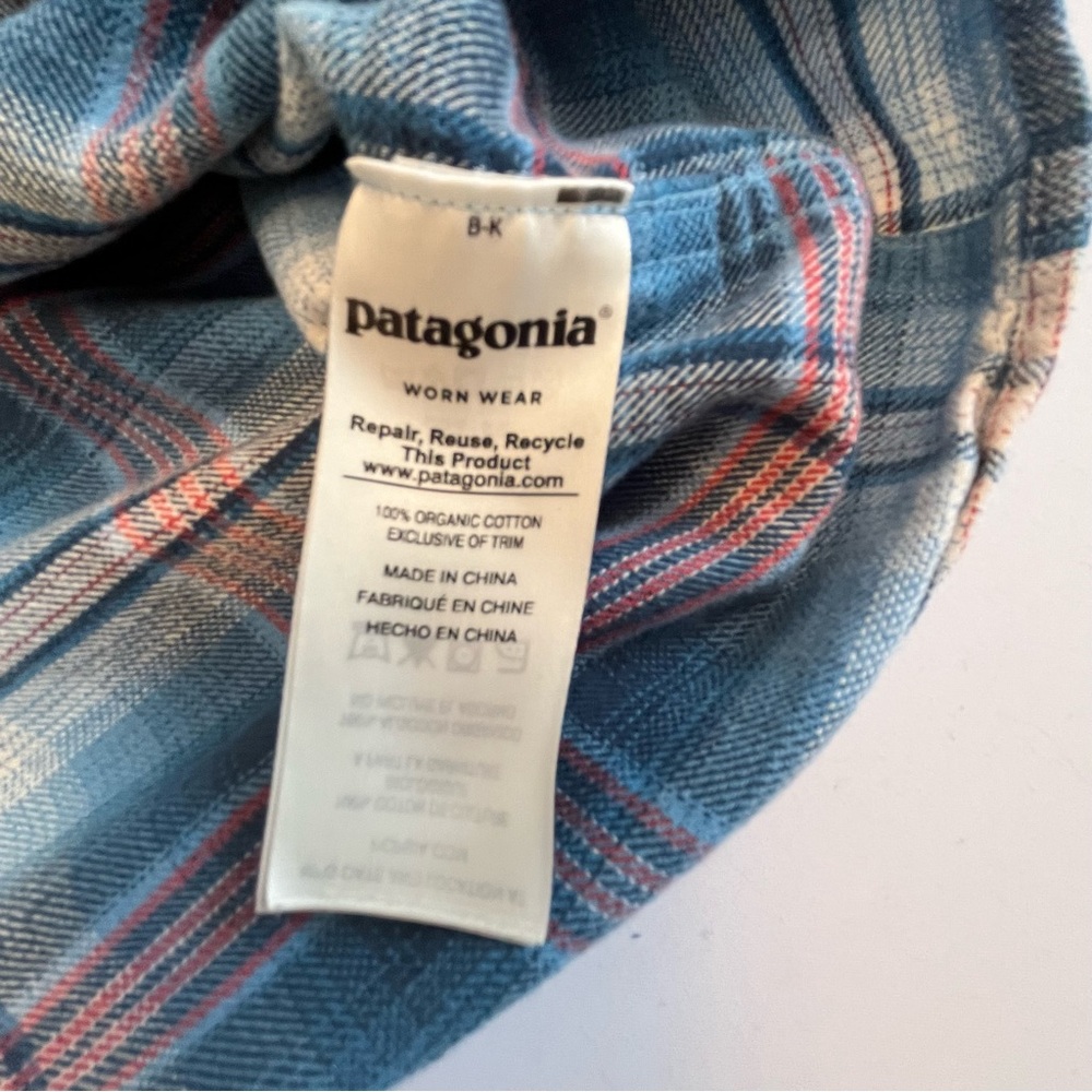 Patagonia Blue and Red Plaid Organic Cotton Button-Down Shirt Size Medium - Picture 6 of 7